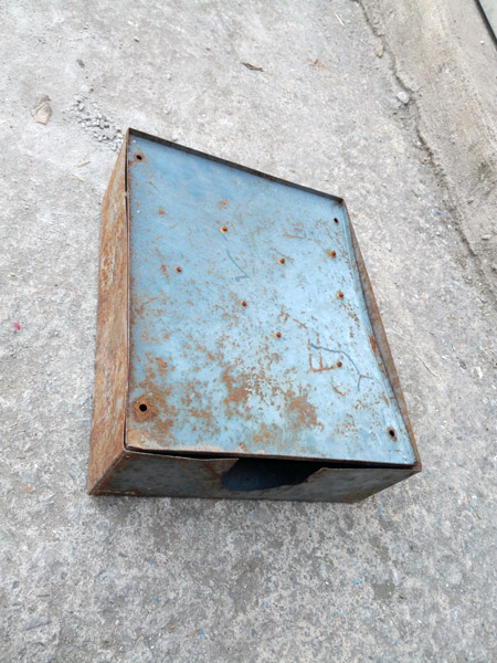 caja pared meta azul gastada taller 30x24x9 1u